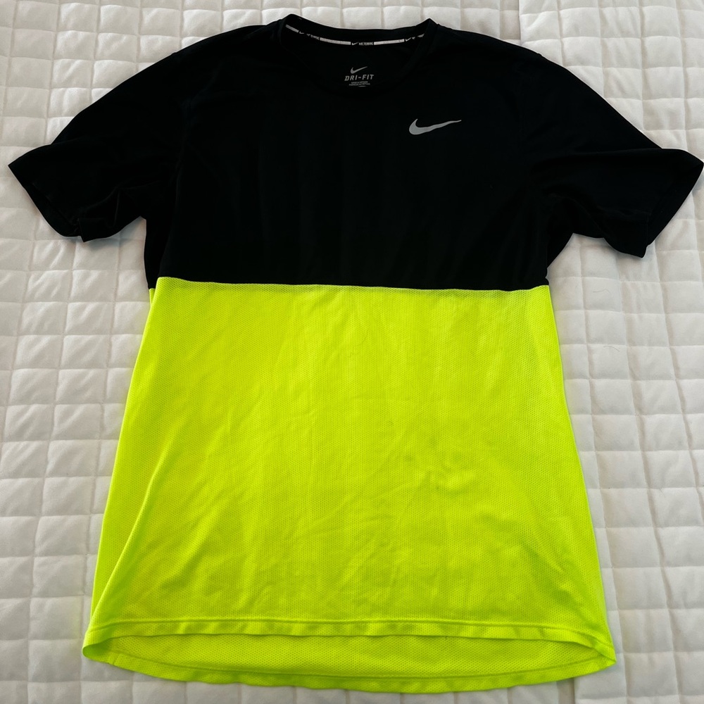 Nike dry fit running shirt. Size Large. Fluorescent yellow& black